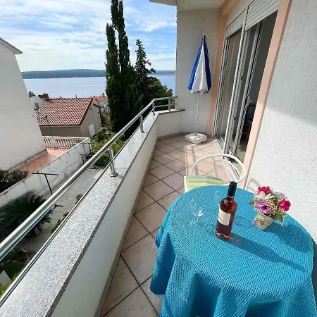 In 41602 Apartment *
