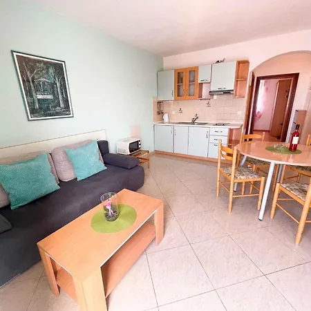 Apartment In 41602