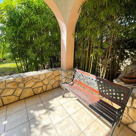 In 41602 Apartamento